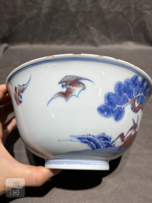 清乾隆 青花釉里红松鹿同春图碗 - 图6